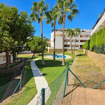 Two Bedroom In Riviera Del Sol Apartment *