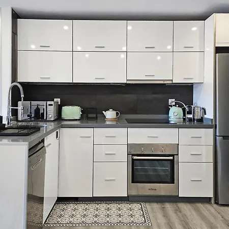 Apartment Two Bedroom In Riviera Del Sol *